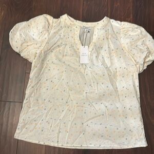 Current air short sleeve smocked top brand new